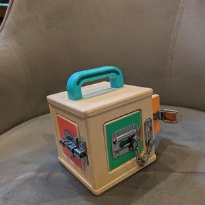 New LOVEVERY The Lockbox 12-24 months